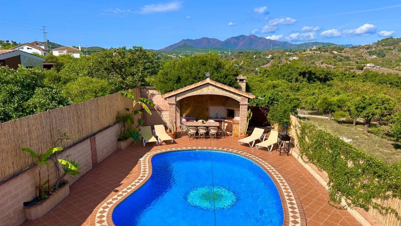 Chalet El Parral - Piscina Y Sala De Cine 马拉加 外观 照片